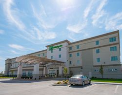 Holiday Inn Salina Genel