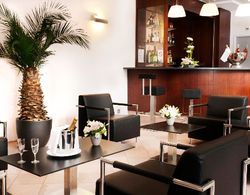 Holiday Inn Toulon City Centre Bar