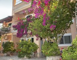 Holiday Studio Apartments Tonia - Pelekas Beach, Corfu Dış Mekan