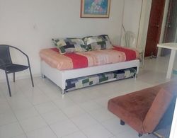 Apartamentos HOME Basic - El Laguito İç Mekan