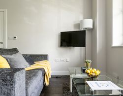 home.ly - Watford Premier Apartments Oda Düzeni