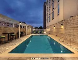 Home2 Suites by Hilton Austin North/Near the Domai Havuz