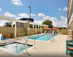 Home2 Suites by Hilton Houston/Willowbrook, TX Havuz