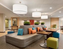 Home2 Suites by Hilton Milwaukee/Brookfield, WI Lobi