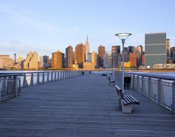 Home2 Suites New York Long Island City/Manhattan Genel