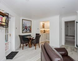 Homely 2 Bedroom Apartment in Maida Vale Oda Düzeni