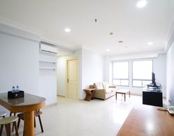 Homey 2Br With Extra Room At Taman Beverly Apartment İç Mekan