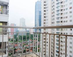 Homey & Vintage 2BR @ Sudirman Park Apartment Oda Manzaraları