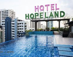 Hope Land Hotel&Residence Sukhumvit 8 Havuz
