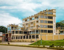 Hotel Horizon Entebbe Dış Mekan