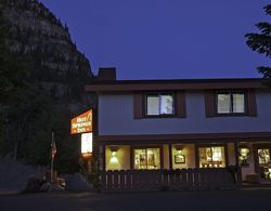 Hot Springs Inn Dış Mekan