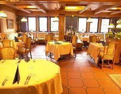Hotel-Restaurant Zur Krone Yeme / İçme
