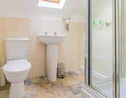 House of Emperor by Your Lettings UK Banyo Tipleri