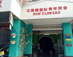 How Flower Hostel Yangshuo Dış Mekan