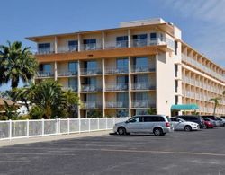 Howard Johnson Resort by Wyndham St. Pete Beach FL Genel