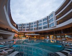 Hue Hotels and Resorts Boracay Havuz