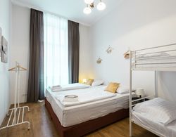 Hybernska Apartments Oda Manzaraları