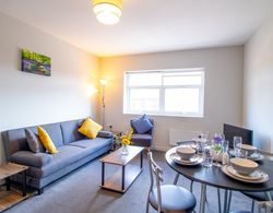Impeccable 1-bed Apartment in Sunderland Oda Düzeni