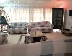 Impeccable 2-bed Apartment in Kumasi Ashanti Oda Düzeni