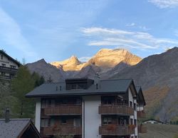 Impeccable 3-bed Duplex Penthouse in Saas-fee Dış Mekan