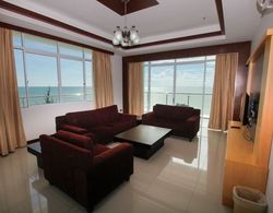 Imperial Suites Miri Oda Düzeni