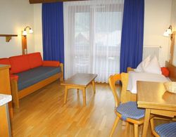 Apartment in Bad Kleinkirchheim With Playroom, Balcony Oda Düzeni