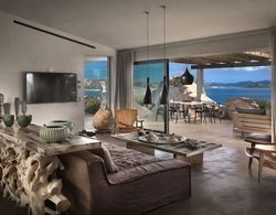 Villa in Porto Rafael, Design, Infinity Pool, Panoramic Sea View, Privacy Oda Düzeni
