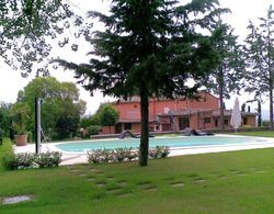 Apartment in San Casciano dei Bagni With Pool, Parking & Garden Dış Mekan