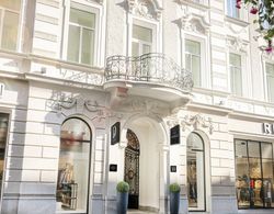 Hotel Indigo Belgrade, an IHG Hotel Dış Mekan
