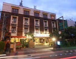 Hotel Intansari Dış Mekan