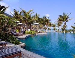 Intercontinental Danang Sun Peninsula Resort Havuz