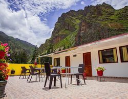 Intitambo Three Star Hotel With Panoramic View of the Mountains Dış Mekan