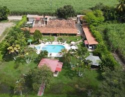 Inviting 14-bed Villa in Toro Valle del Cauca Dış Mekan