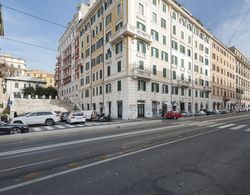 Inviting 3-bed Apartment in Roma Dış Mekan