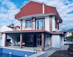 Inviting 3-bedrooms Villa in Ovacik Fethiye Mugla Öne Çıkan Resim