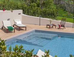 Inviting Holiday Home in San Costanzo With Swimming Pool İç Mekan