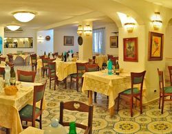 Hotel Ischia Onda Blu Yerinde Yemek