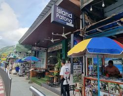 Island Patong Beachfront Hotel Dış Mekan