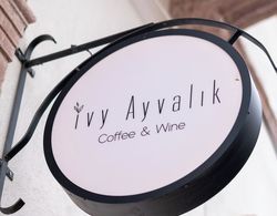 Ivy Ayvalık Café & Bar Dış Mekan