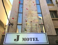 J Motel Dış Mekan