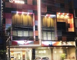 J7 Hotel Iloilo Dış Mekan