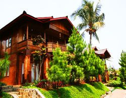 Jambuluwuk Convention Hall & Resort Puncak Genel