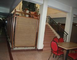 Jamia Central Hotel İç Mekan
