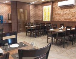 Hotel Janki Inn Varanasi Yerinde Yemek