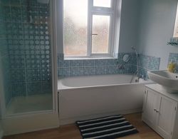 JDB Chesterfield - Lovely 3-bed House in Ipswich Banyo Tipleri