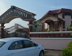 Hotel Jeevan Sandhya Dış Mekan