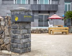 Jeju Flyjin House Pension Misafir Tesisleri ve Hizmetleri