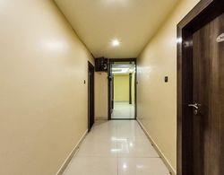 JK Rooms 127 Hotel Parashar Check In İç Mekan