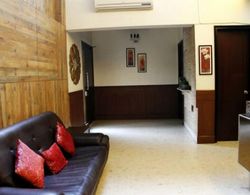 JK Rooms 143 Amazone Holiday Guest House Lobi
