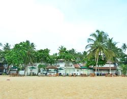 Joe's Resort Unawatuna Plaj